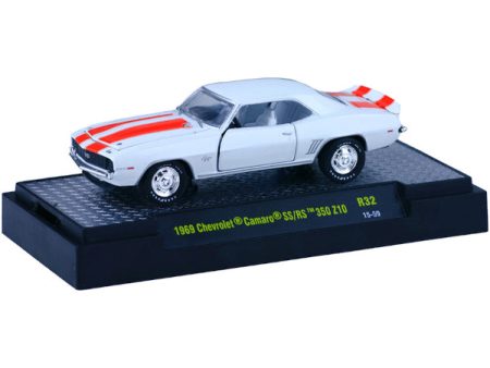 2015 M2 Machines Desktop R32-15-59 - 1969 Chevy Camaro SS RS 350 Z10 (White) Discount