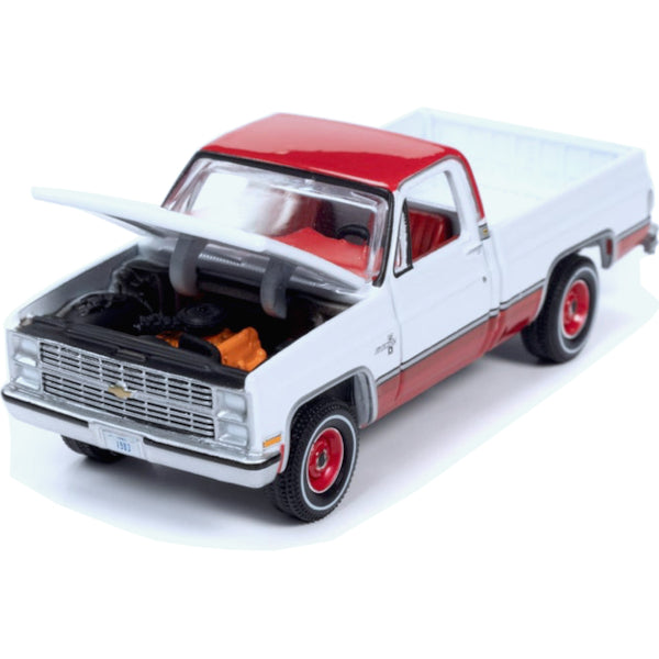 2021 Auto World - 1983 Chevy Silverado 10 Fleetside (White) AW64322-3B2 Sale