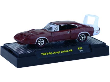 2015 M2 Machines Desktop R32-15-60 - 1969 Dodge Charger Daytona 400 (Dark Crimson) Supply