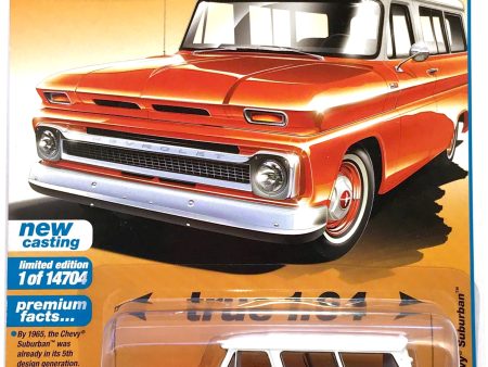 2021 Auto World - 1965 Chevy Suburban (Orange) AW64302-1B1 Fashion